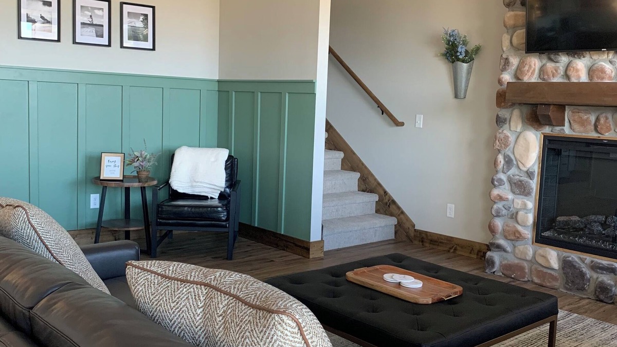 Table Rock Cabin | Table Rock Lake views & close Branson fun! Multi-family cabin w/2 living areas!