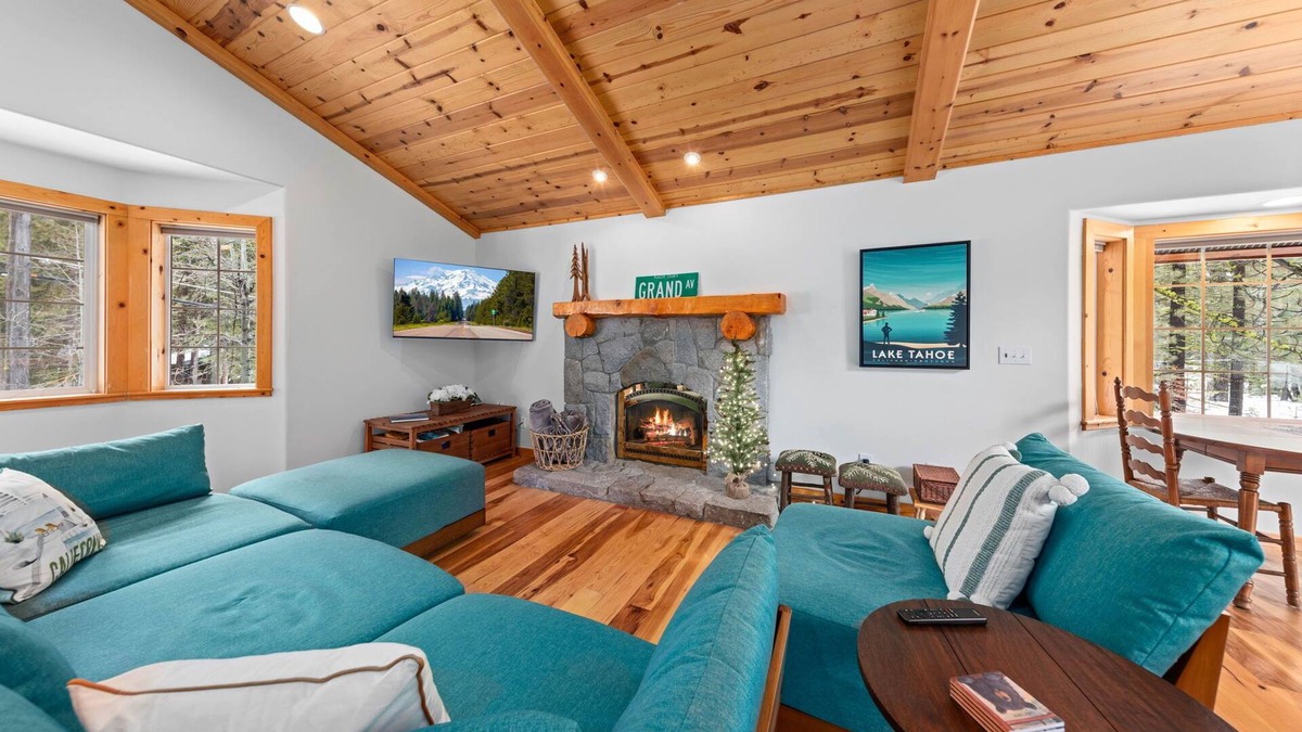 Tahoe Pines House | Tahoe Grand Luxury West Shore - Pet Friendly + Hot Tub Walk to Beach!
