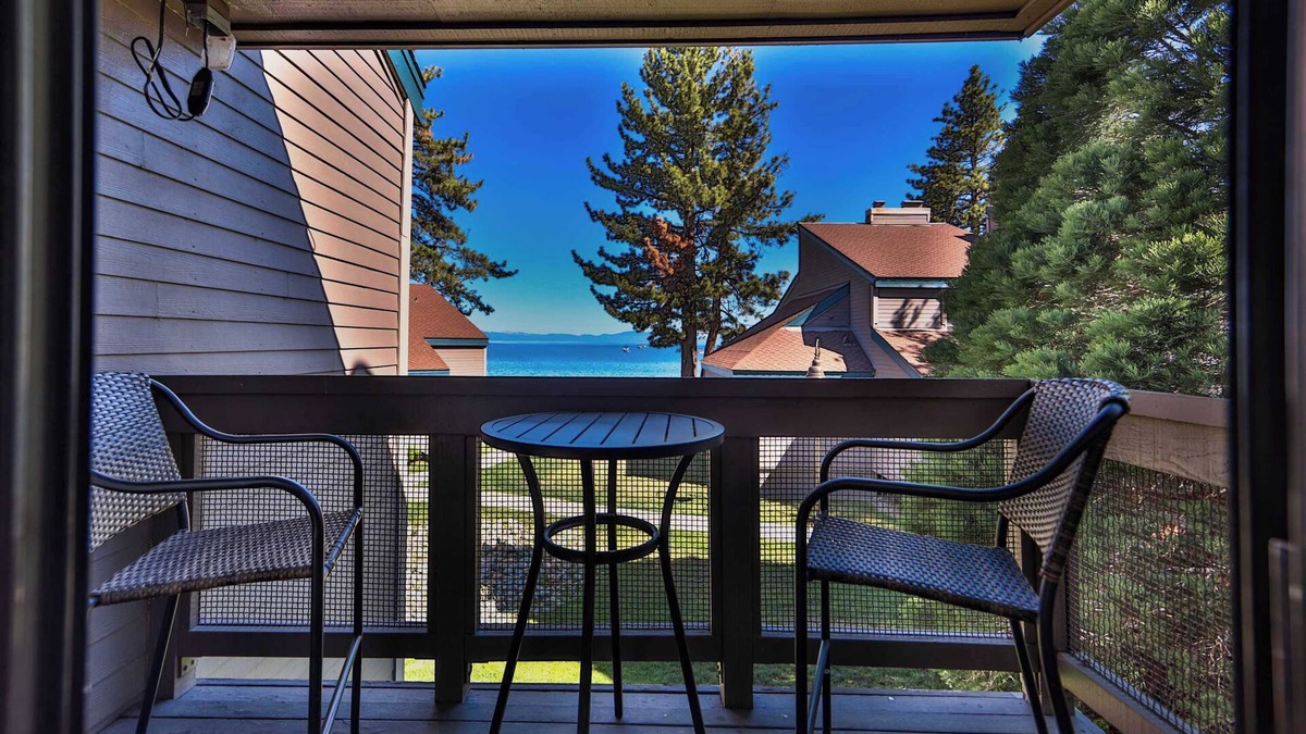 South Lake Tahoe Condo | Tahoe Lakeside Retreat – Lakefront Condo!