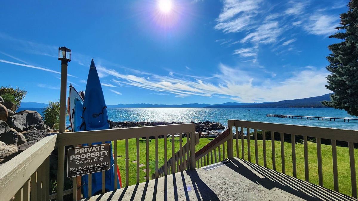 Tahoya Shores Condo | Tahoe Shoreline Retreat - Close to Ski Resorts!