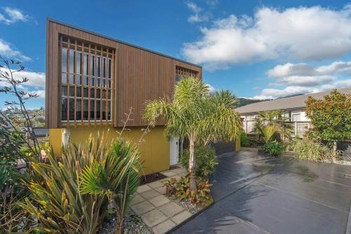 Tahunanui House | Tahuna Beach Oasis