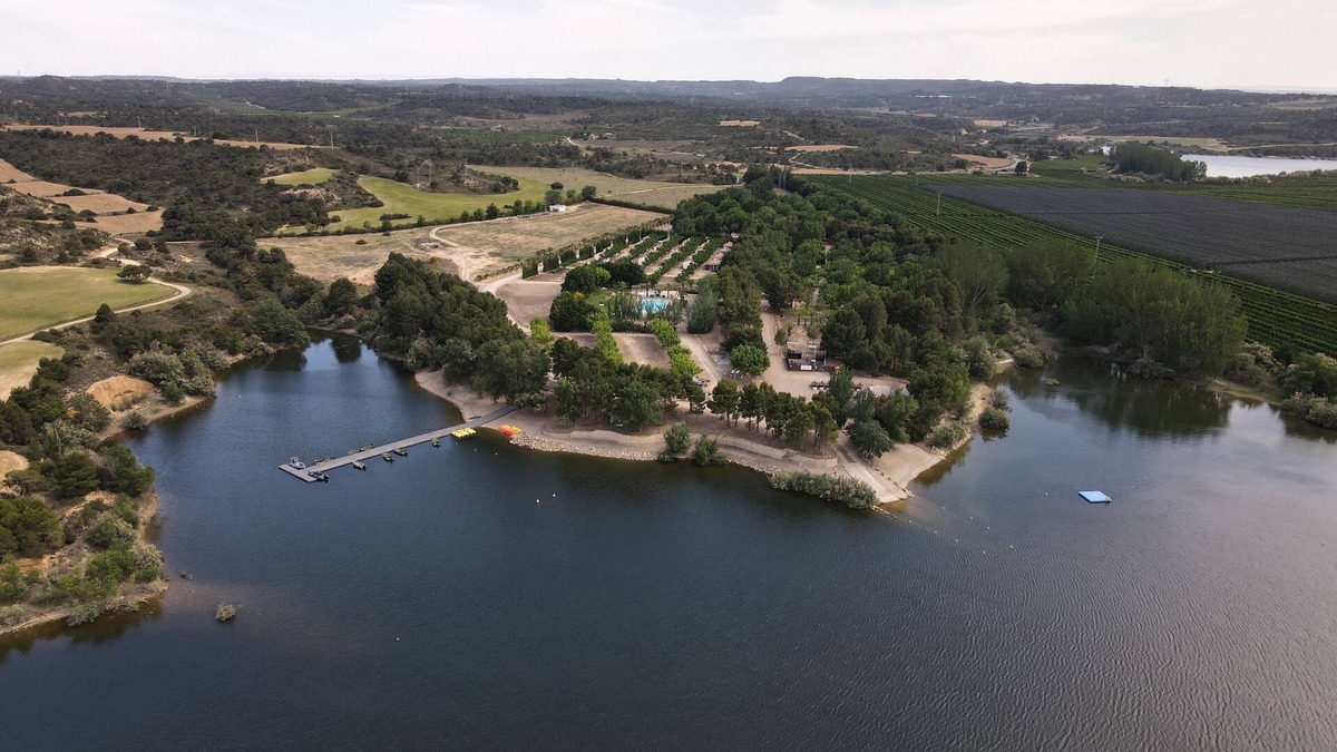 Caspe RV Rental | TAIGA Lake Caspe