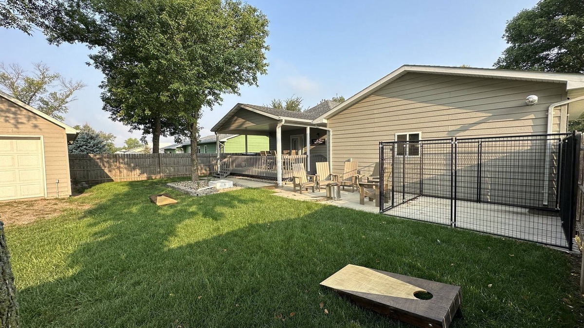 Webster House | Tails Up Retreat! Modern home minutes from world class hunting and fishing