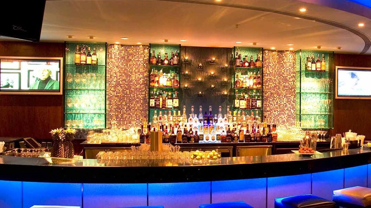 Ulsoor Hotel | Taj MG Road, Bengaluru