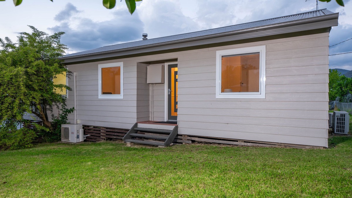 Talbingo House | Talbingo Treasure Getaway