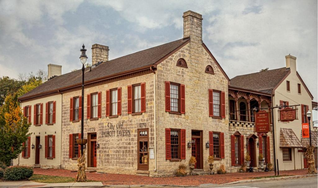 Bardstown Bed & Breakfast | Talbott Tavern and Inn