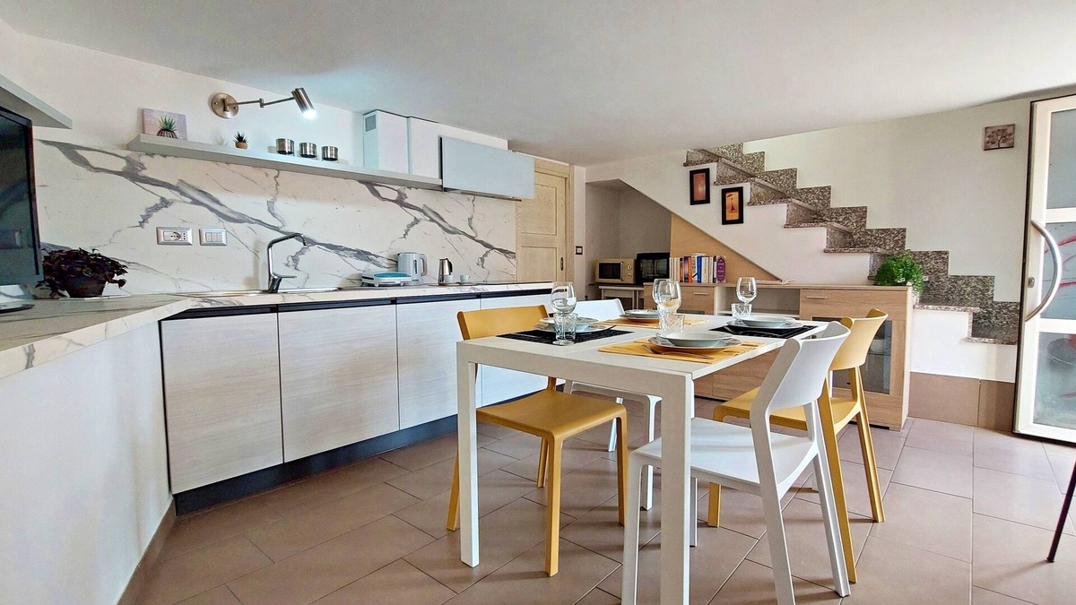 Olmedo House | Talia - Three Bedroom House, Sleeps 4