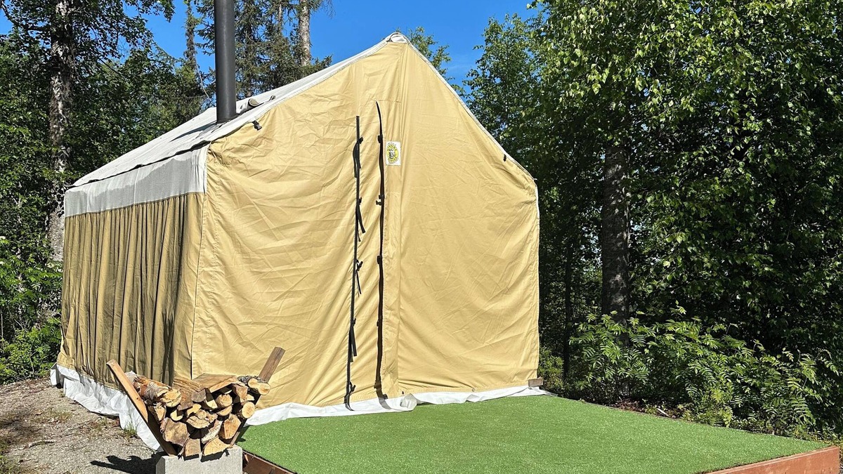 Susitna North RV Rental | Talkeetna Hot Tents with Denali view.