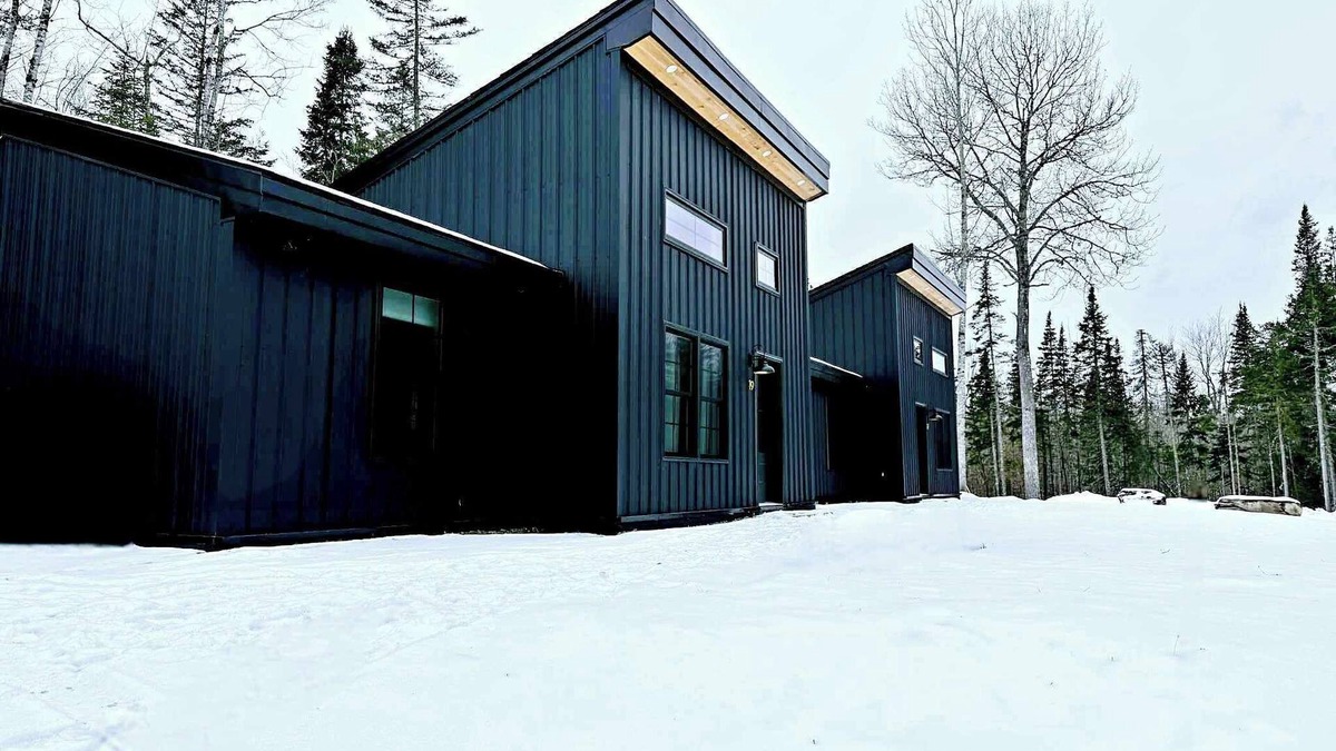 Glenburn Ski Chalet | Tall Pines RetreatnEscape to our charming chalet tucked away in the forest.
