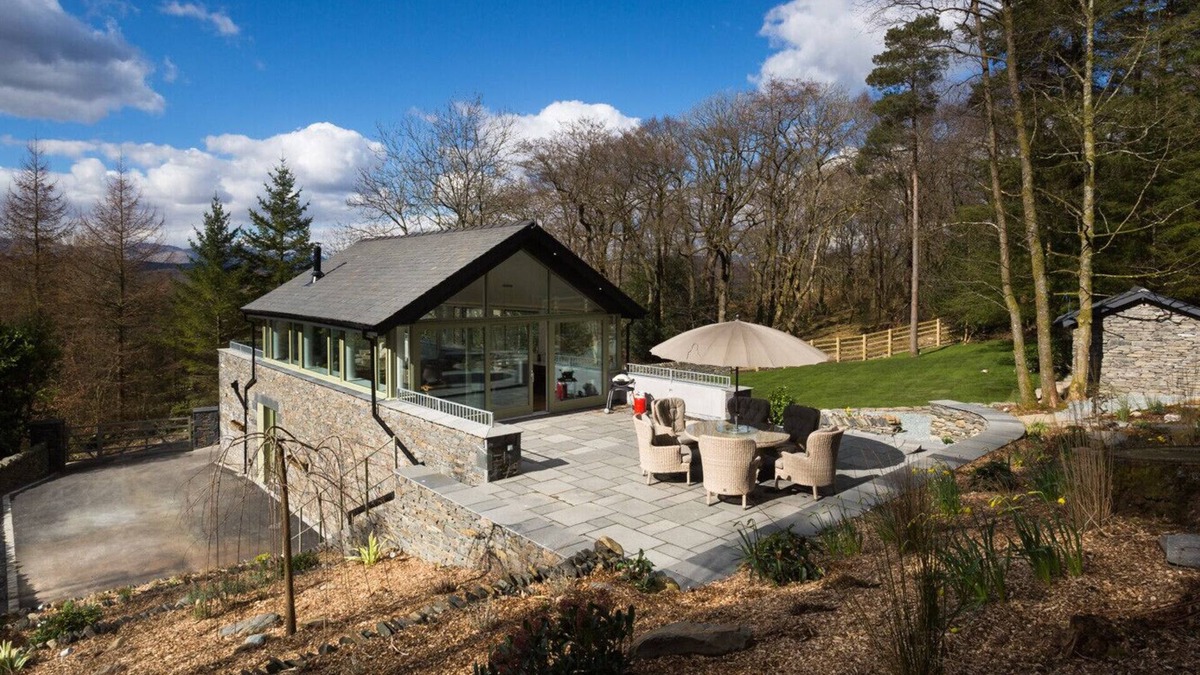Windermere House | TALL TREES, pet friendly, with open fire in Bowness-On-Windermere