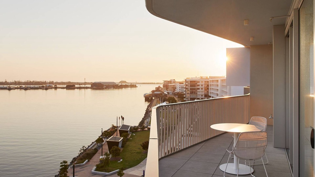 Newcastle Apartment | Talle by Follo - Apartment in Honeysuckle, Newcastle