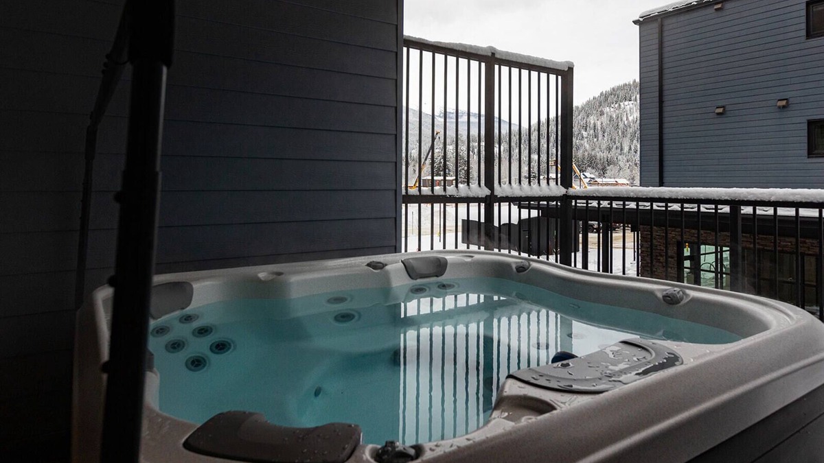 Revelstoke Condo | Tally Ho By Revelstoke Vacations