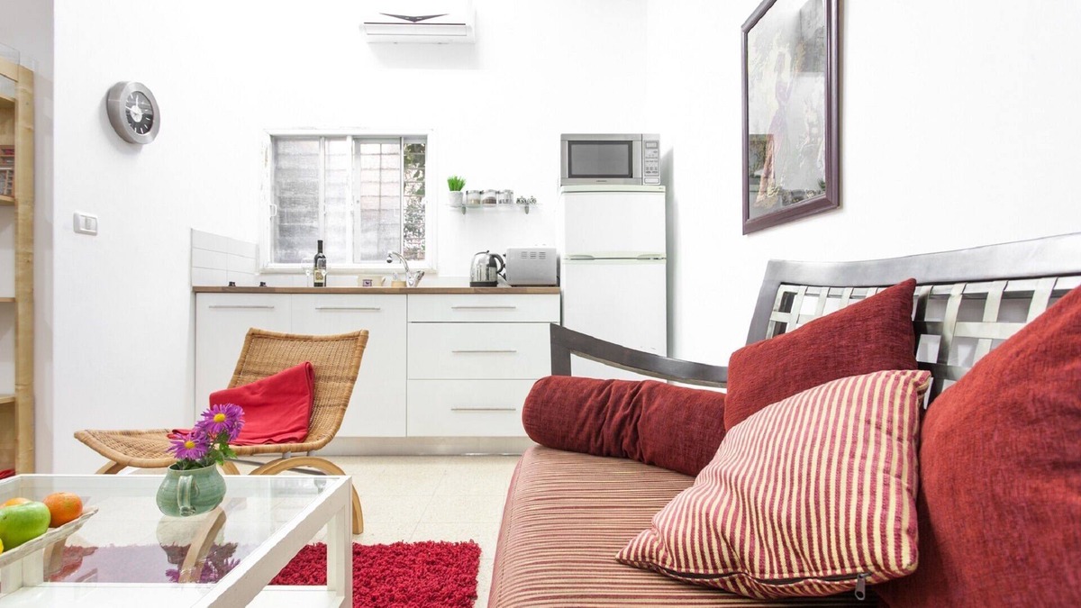 Talbieh Cottage | Tamar - 1BR Cottage In A Peaceful Garden- Central Location