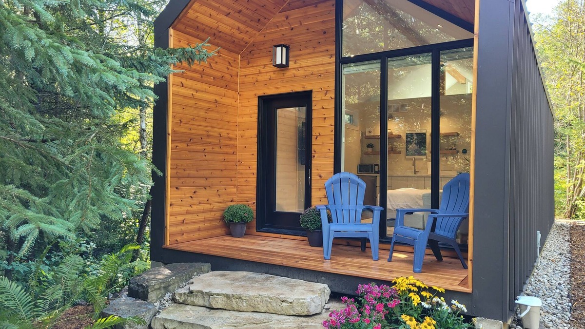 Amaranth Cabin | Tamarack Trails - Wilderness Cabin