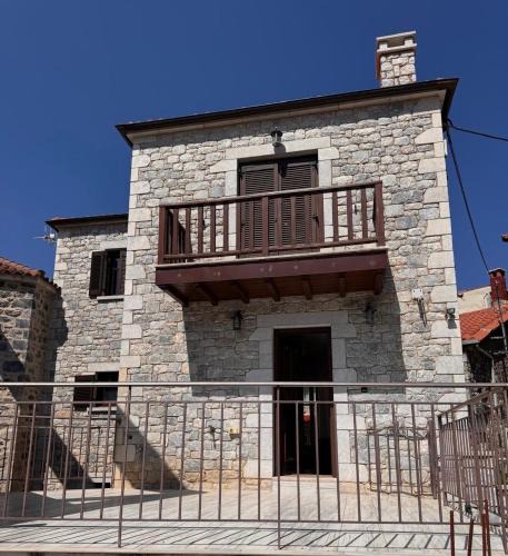 Trikolonoi House | Tami House