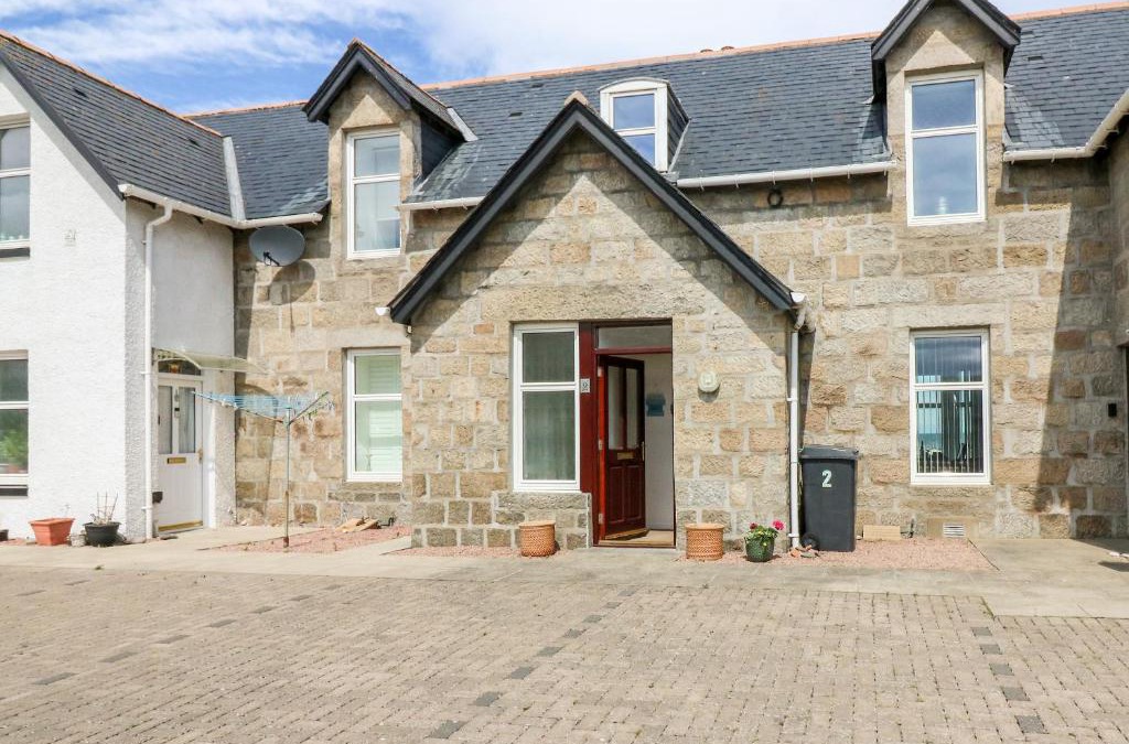 Banff House | Tammie Norrie Cottage