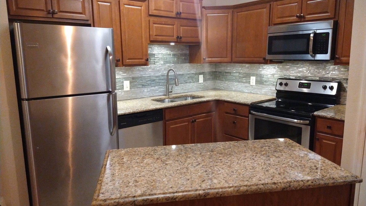 Odessa Condo | Tampa Bay Luxury Condo, Full Granite Tops, Best Beaches Nearby.
