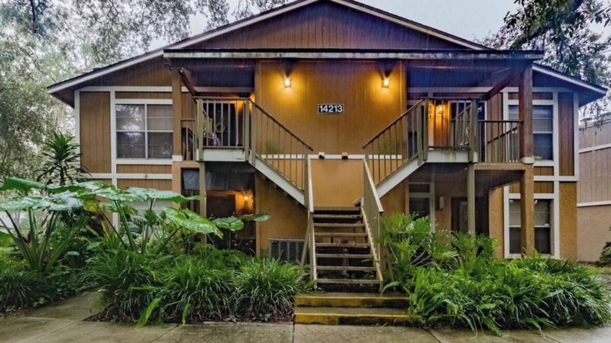 University Condo | Tampa Condo - GOLF/BUSCH GARDENS/ADVENTURE ISLAND/MOFFITT/BEACHES/DISNEY