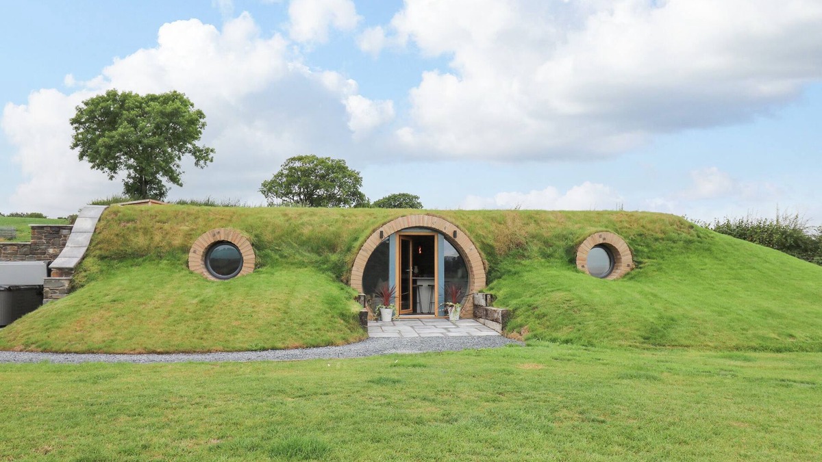 Llanfair Caereinion Cottage | TAN Y WAWR - DERWEN, family friendly in Llanfair Caereinion