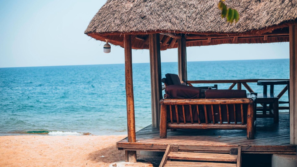 Burundi Resort | Tanganyika Blue Bay Resort