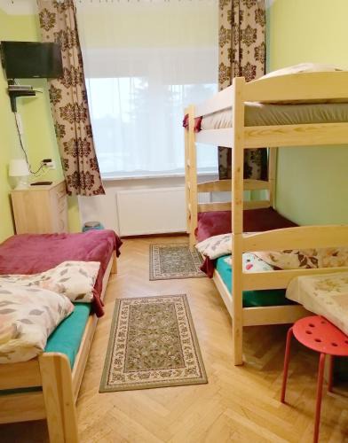 Zyrardow House | Tanie Noclegi Mieszkanka