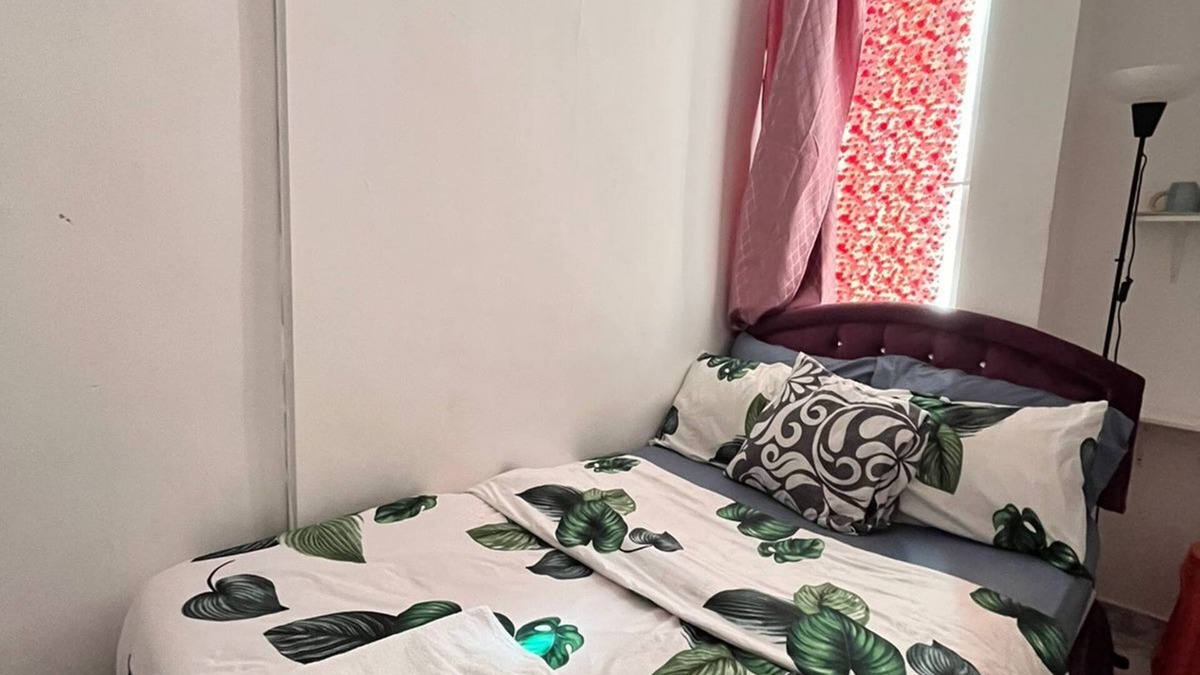 Al Wahdah Apartment | Tanih Place 5