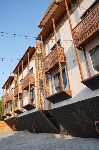 Dilijan Hotel | Taniqinn Dilijan Cottages