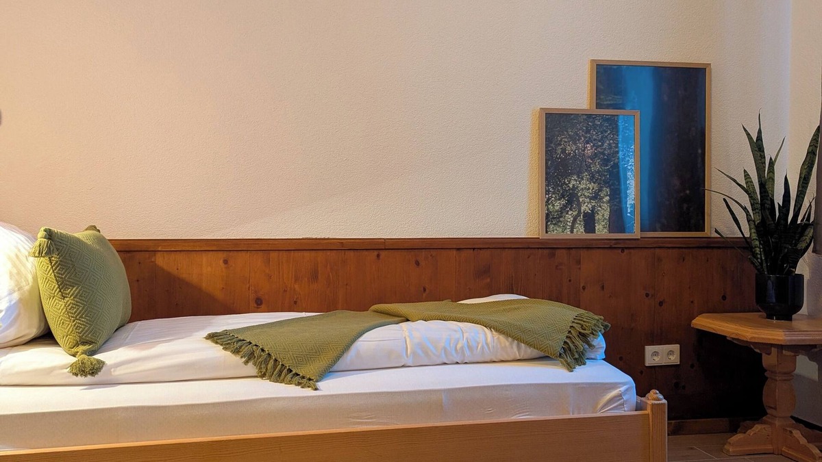 Schoenau an der Brend Villa | Tannenglück guest room - breathe in the forest air, feel the peace and quiet