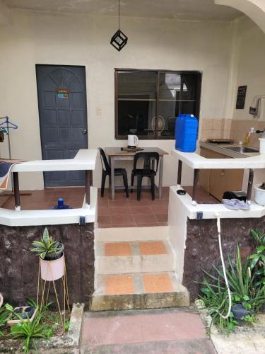 Manoc-Manoc Apartment | Tara Staycation 2