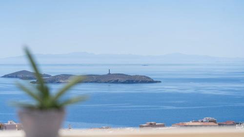 Ano Siros Apartment | Tarik Home live traditional