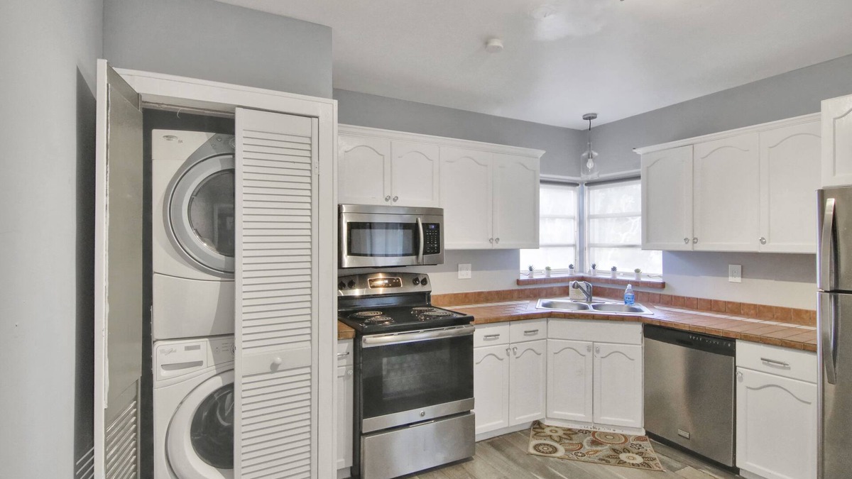 Tarpon River House | Tarpon River Getaway