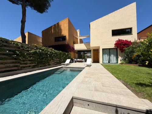 Tamarit Villa | TarracoHomes, Town House La Mora
