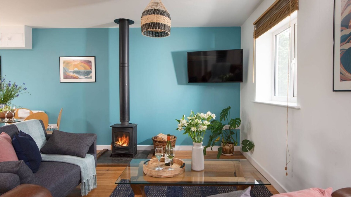 St. Buryan House | Tas Gwynn - a house that sleeps 4 guests in 2 bedrooms