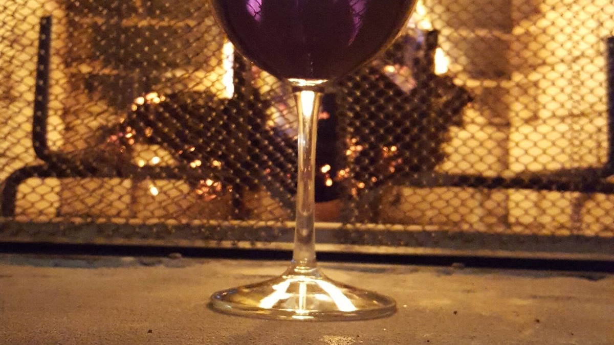 Helen House | "Taste Of Wine" On The Chattahoochee River - with Hot Tub - Downtown Helen.