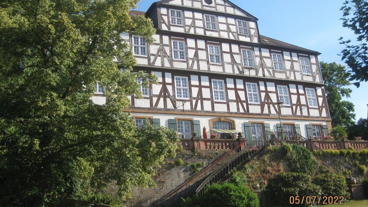 Rudigheim Apartment | Tasteful apartment in old manor house near Marburg
