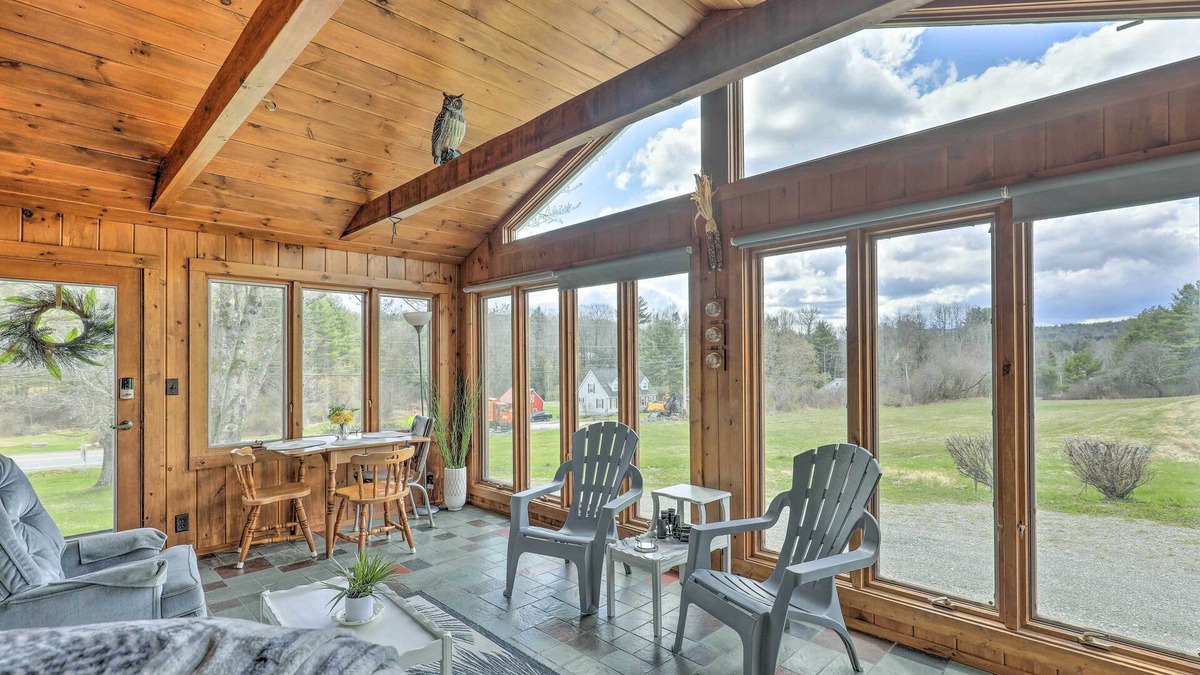 Westmoreland House | Tasteful Country Home on 5 Acres ~ 3 Mi to Lake!