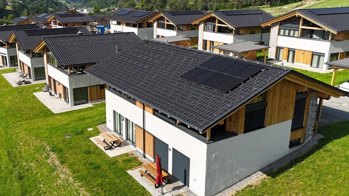 Sankt Lambrecht House | Tasteful ski-in ski-out lodge