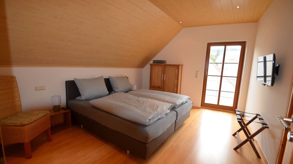 Gau-Heppenheim Apartment | Tasteful vacation apartment in the middle of the winery