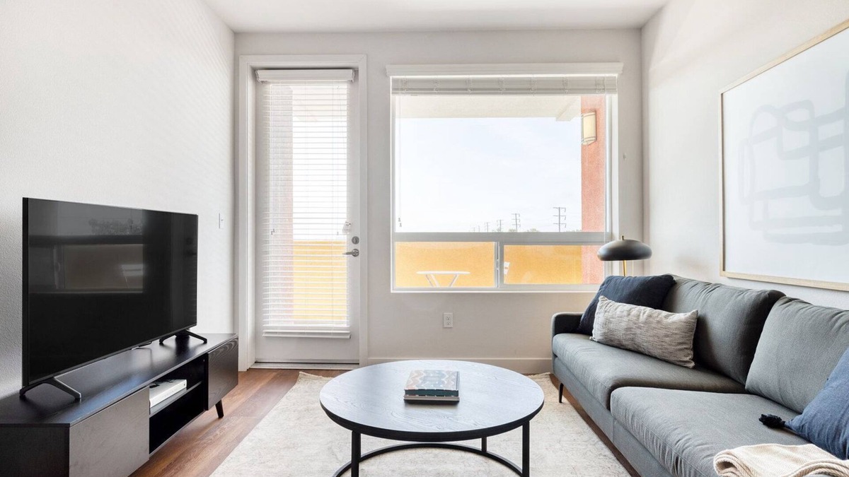 Inglewood Apartment | Tasteful Westchester 2BR w/Pool, Gym & W/D, 5 mins to LAX, by Blueground