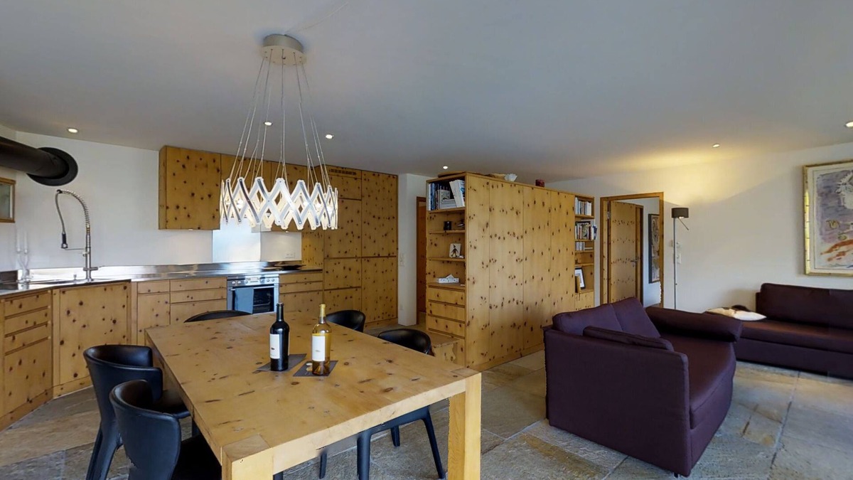Zuoz Apartment | Tastefully furnished 3½-room apartment on the ground floor, ca.