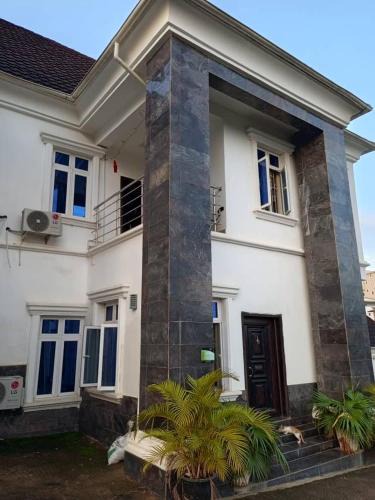 Asokoro Apartment | Tastefully furnished 4bedrooms Guzape with pool
