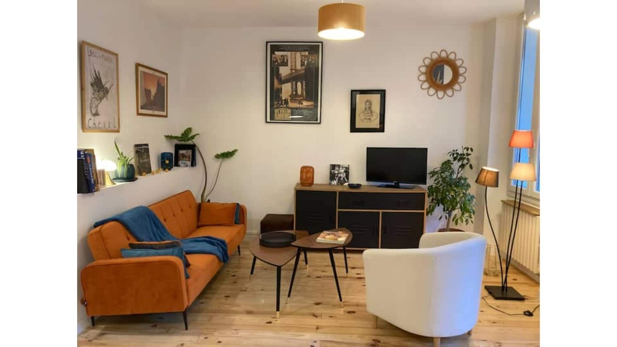 Les Cinq Avenues Apartment | Tastefully renovated apartment with terrace