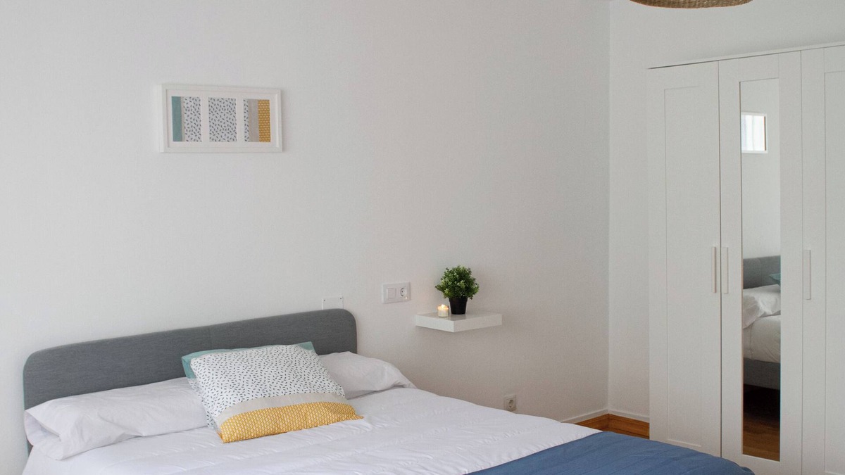 Lugo Apartment | TATA WALL