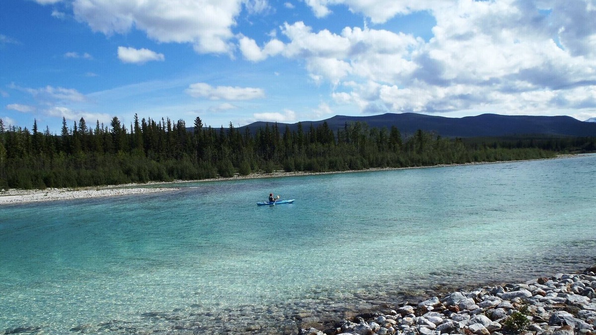 Tatla Lake Cabin | Tatla Lake Cariboo BC. Eco Lodge, Lake Access, Farm Stay. Monthly rentals.