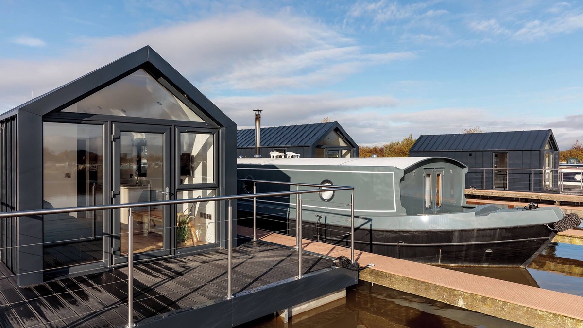 Huxley Apartment | Tattenhall Marina
