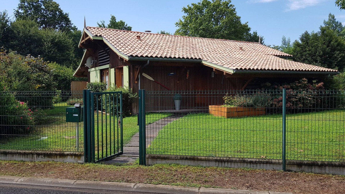 Taussat Villa | TAUSSAT villa coeur de bassin