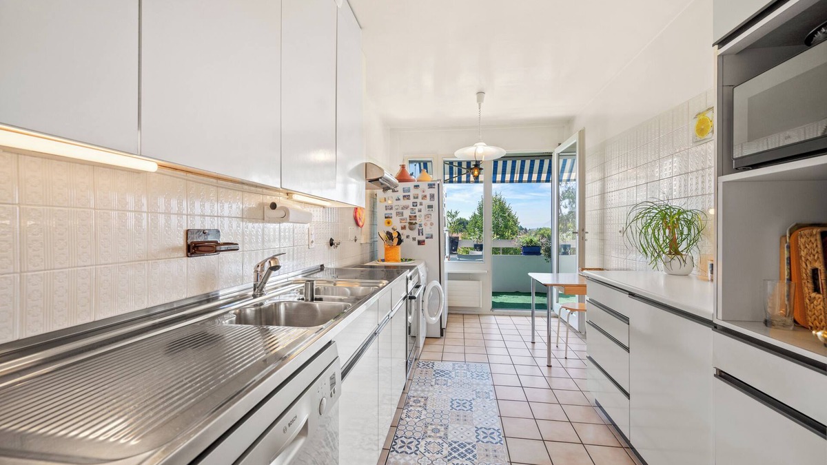 Le Grand-Saconnex Apartment | Taverney | Spacious, bright apartment (Geneva)