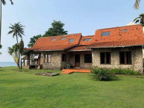 Anyer Apartment | Taverno Villa