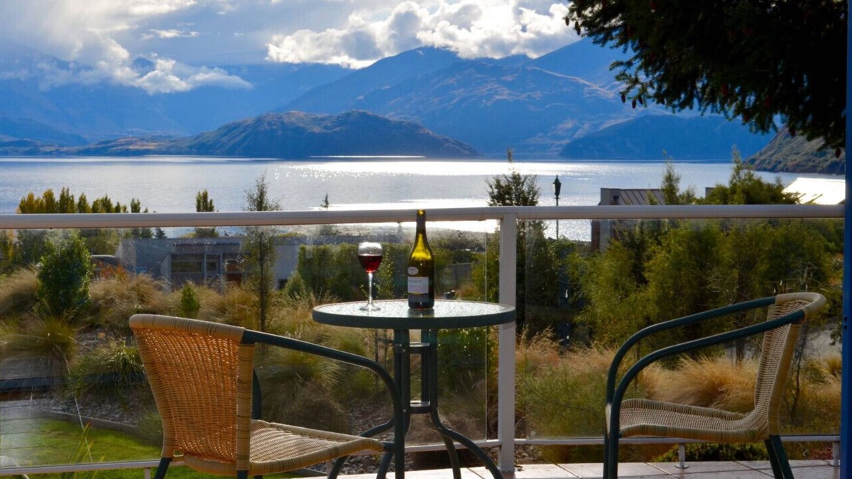 Wanaka House | Tawhiri - stunning views in paradise