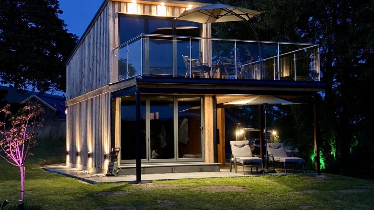 Tiers Cross Ski Chalet | Tawny Lodge - Luxurious 1 Bedroom - Blossom Farm